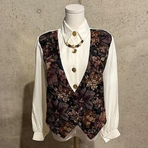 Vintage 80s Joanna Floral Tapestry Vest Set |